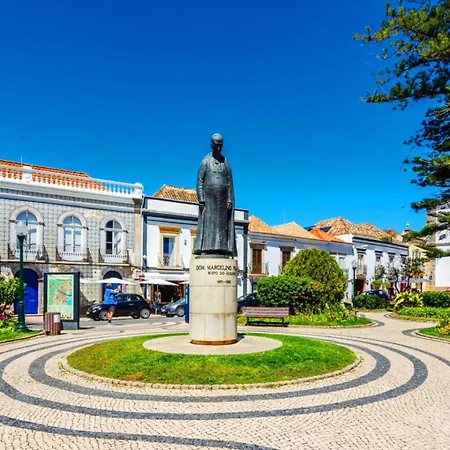 Atlantico, Town Centre Апартаменты *