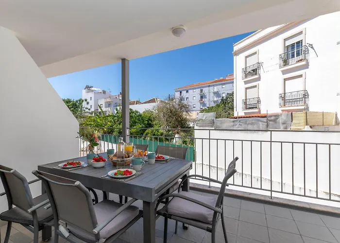 Atlantico, Town Centre Apartment *