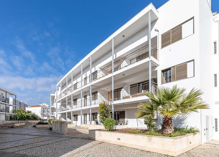 Atlantico, Town Centre *