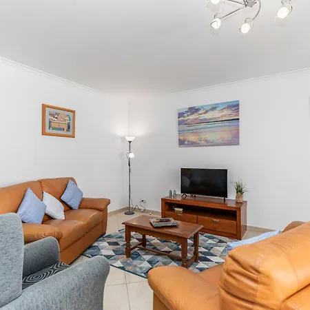 Atlantico, Town Centre تافيرا